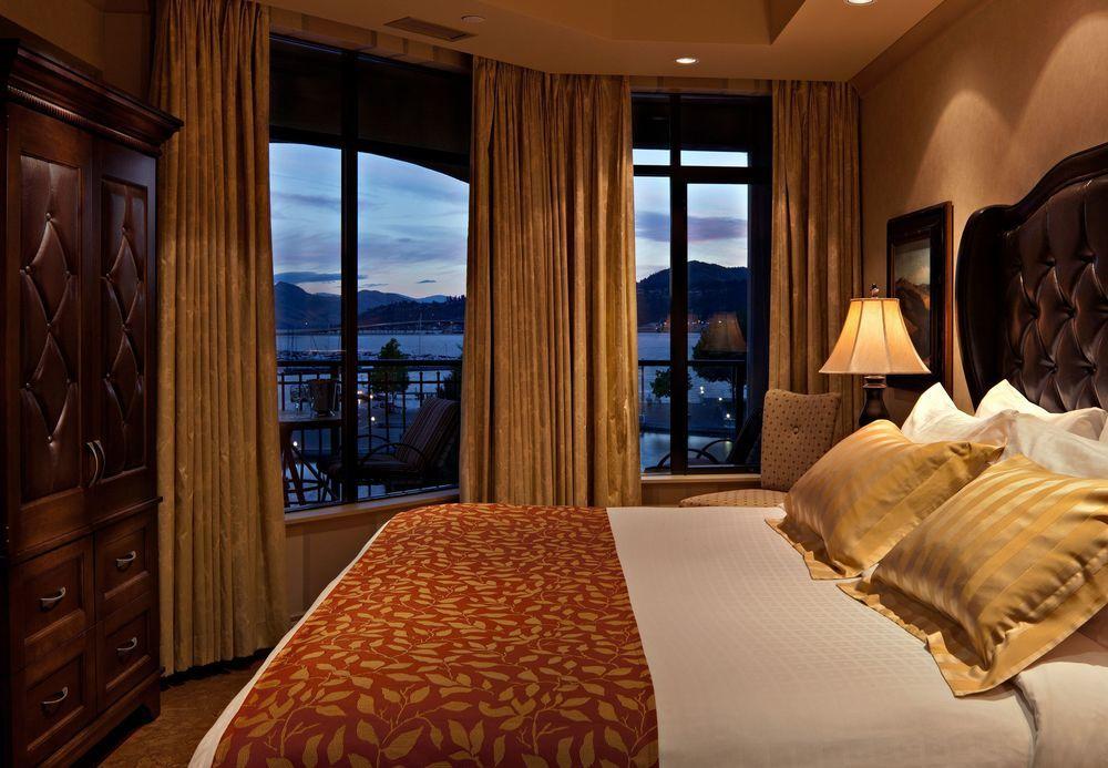 The Royal Kelowna - Bellstar Hotels & Resorts ภายนอก รูปภาพ