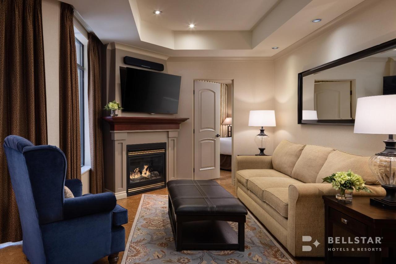 The Royal Kelowna - Bellstar Hotels & Resorts ภายนอก รูปภาพ