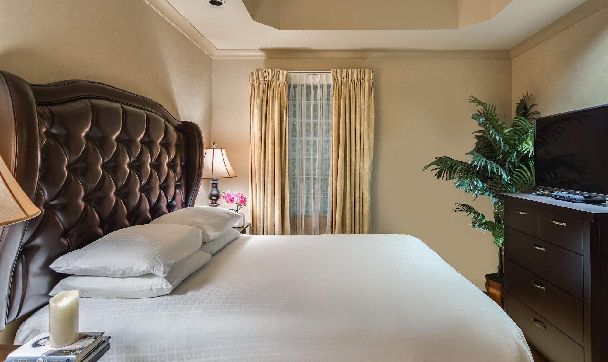 The Royal Kelowna - Bellstar Hotels & Resorts ภายนอก รูปภาพ